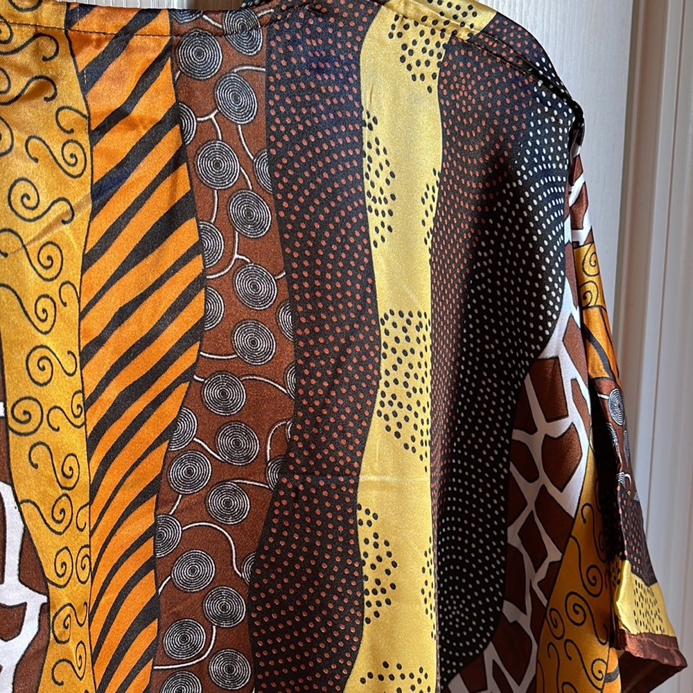 NWT WINLAR SATEEN FEEL VIBRANT DESIGN PRINT FULL LENGTH CAFTAN - Picture 9 of 10